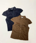 Blusa de cuello y estampado de botones