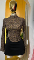 Blusa Manga Larga Animal Print Cuello Alto