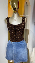 Top de tirantes con estampado de lunares