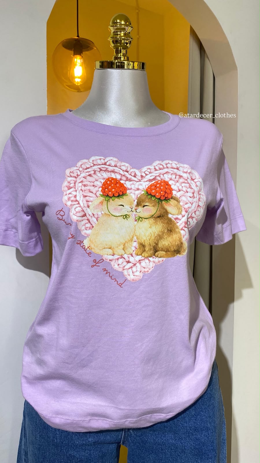 Playera Lavanda Conejitos "Bunny State of Mind"
