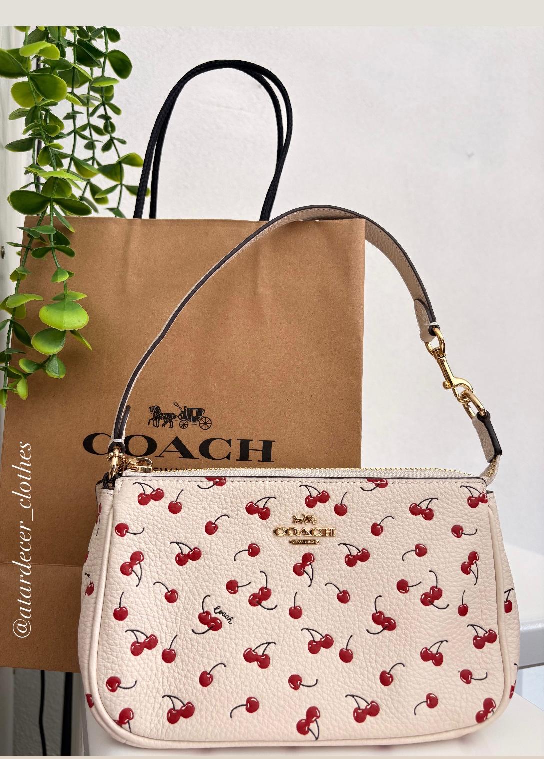 Bolsa Coach Nolita 19 con Estampado de Cerezas (Cherry Print) – 100% Original