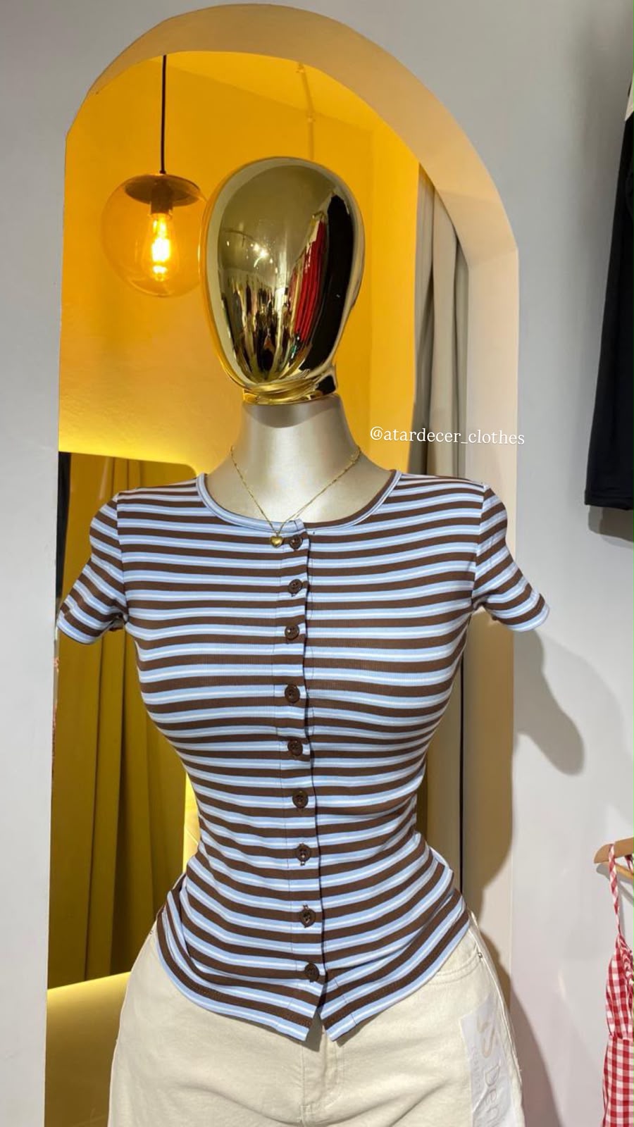 Blusa a Rayas con Botones